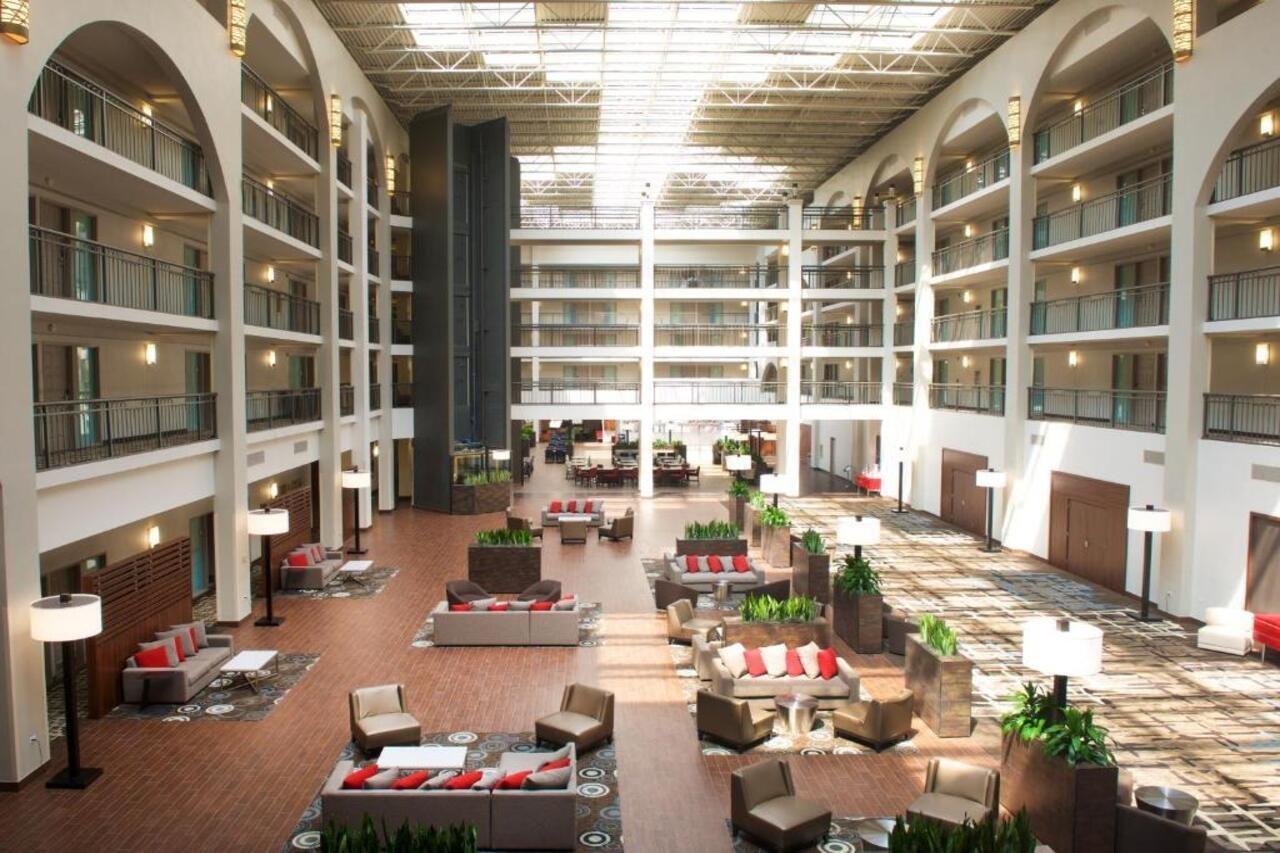 Embassy Suites By Hilton Detroit - Livonia/Novi Eksteriør billede