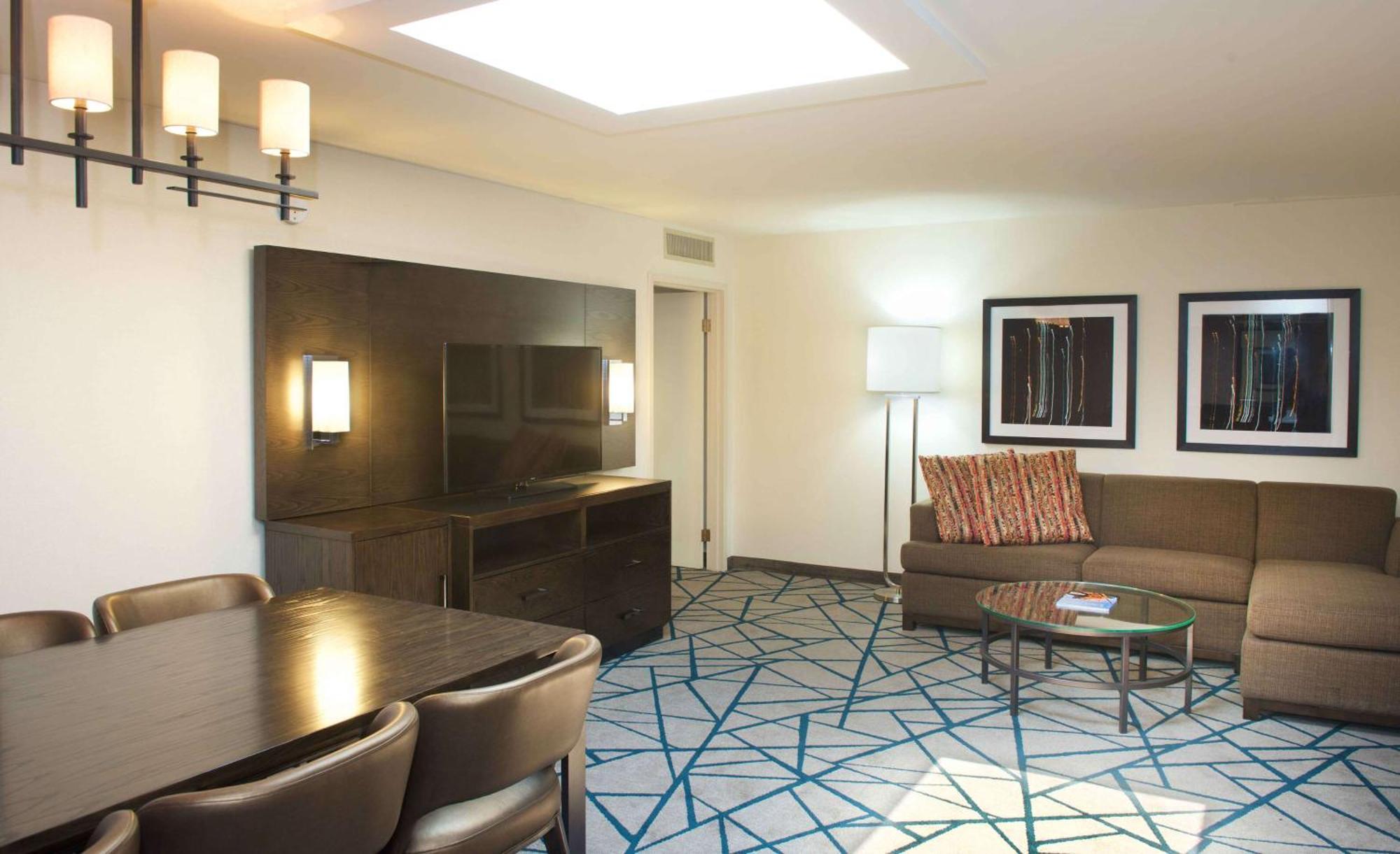 Embassy Suites By Hilton Detroit - Livonia/Novi Eksteriør billede