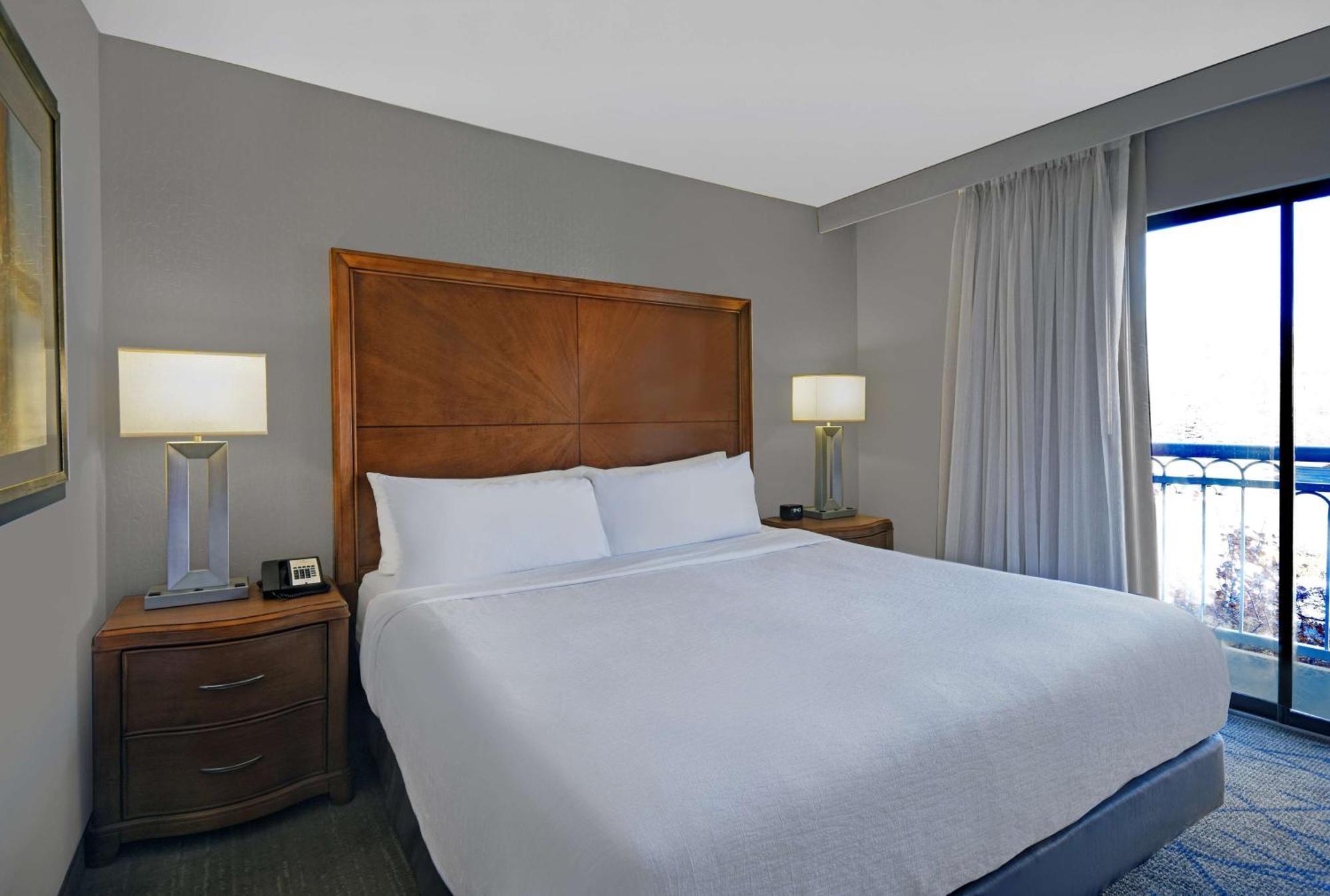 Embassy Suites By Hilton Detroit - Livonia/Novi Eksteriør billede