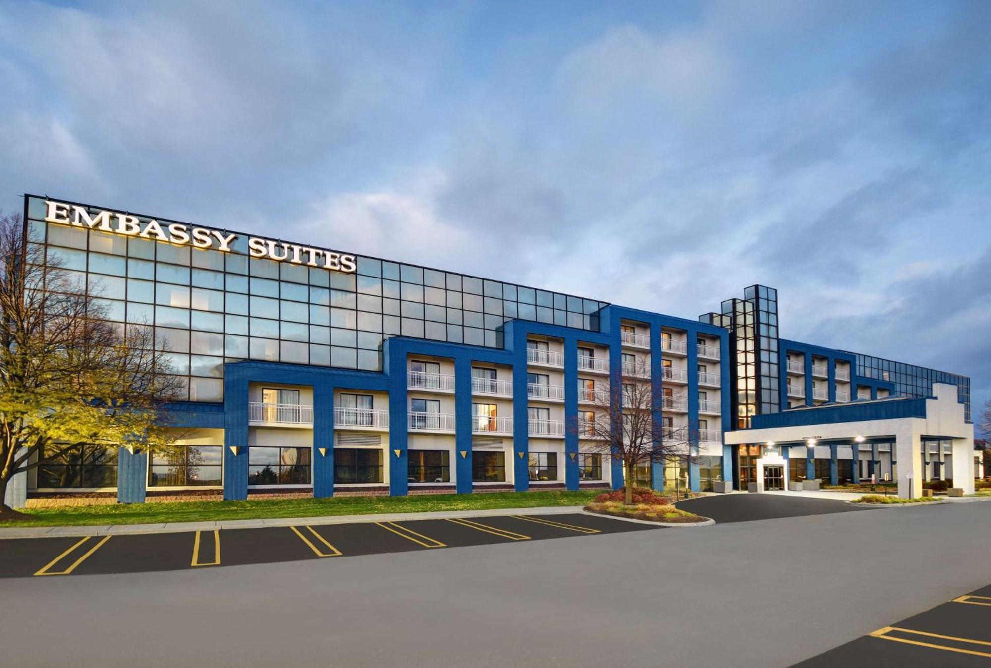 Embassy Suites By Hilton Detroit - Livonia/Novi Eksteriør billede