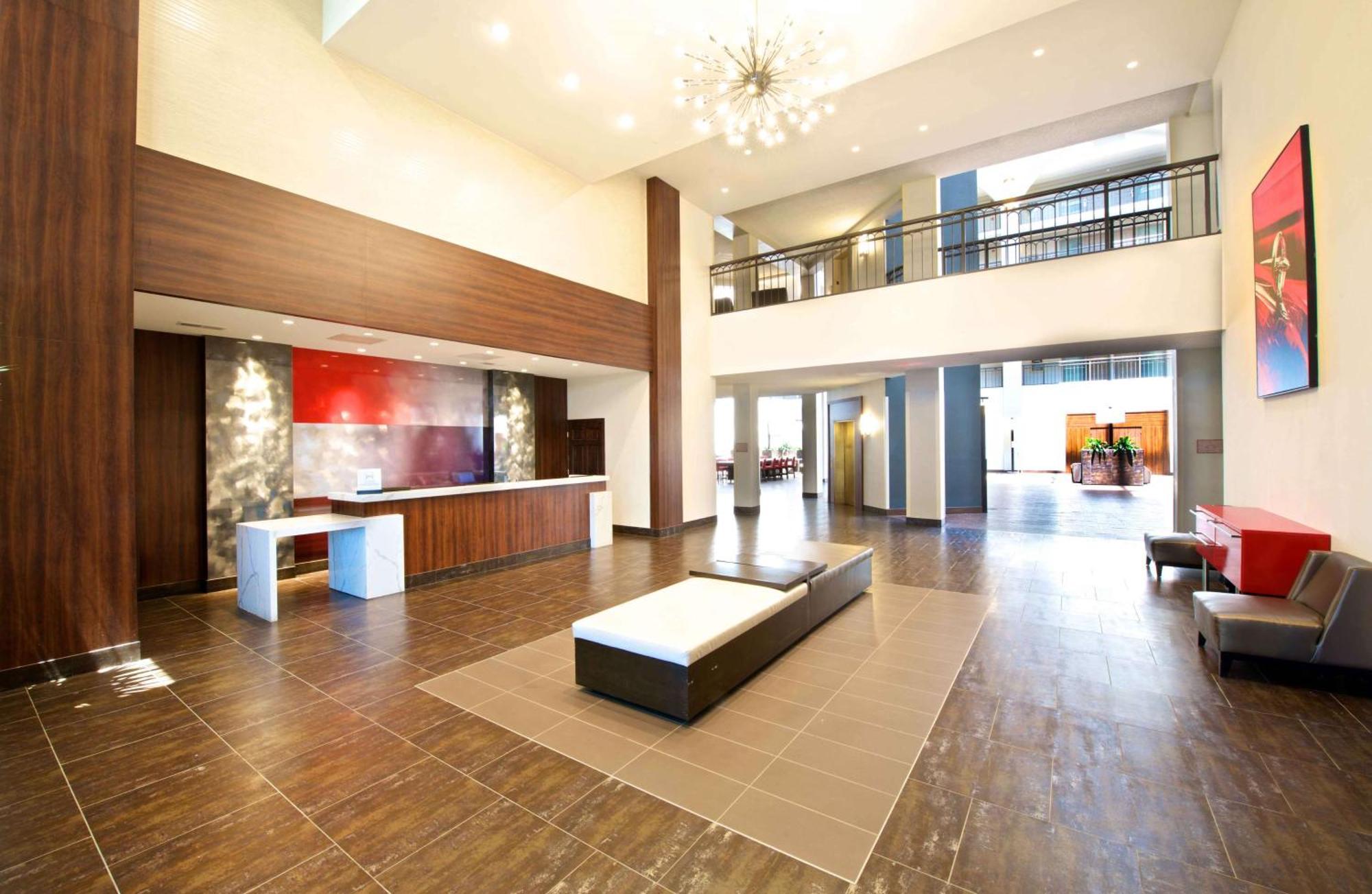 Embassy Suites By Hilton Detroit - Livonia/Novi Eksteriør billede