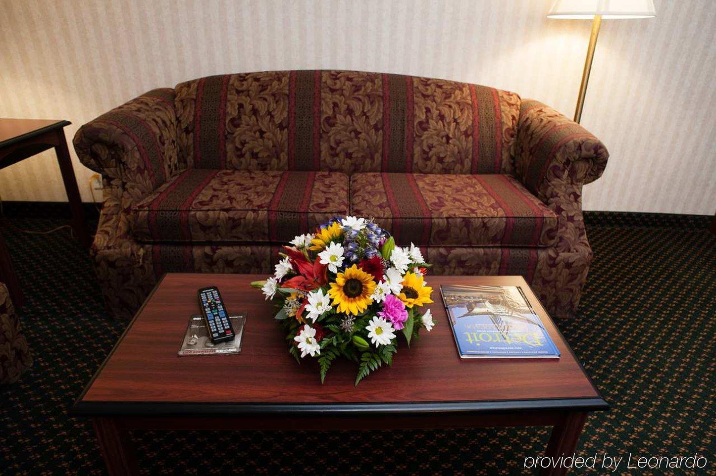 Embassy Suites By Hilton Detroit - Livonia/Novi Eksteriør billede