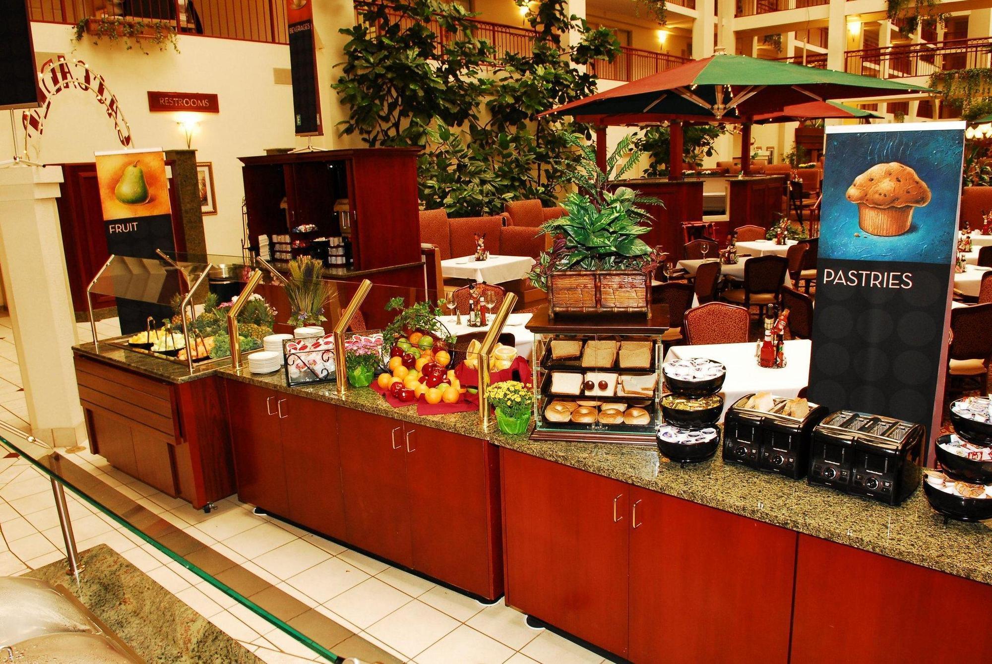 Embassy Suites By Hilton Detroit - Livonia/Novi Eksteriør billede