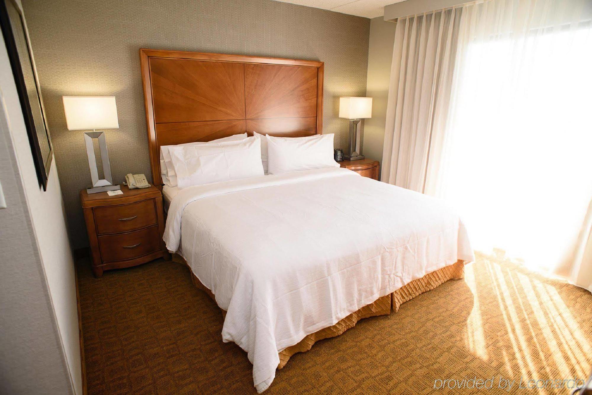 Embassy Suites By Hilton Detroit - Livonia/Novi Eksteriør billede