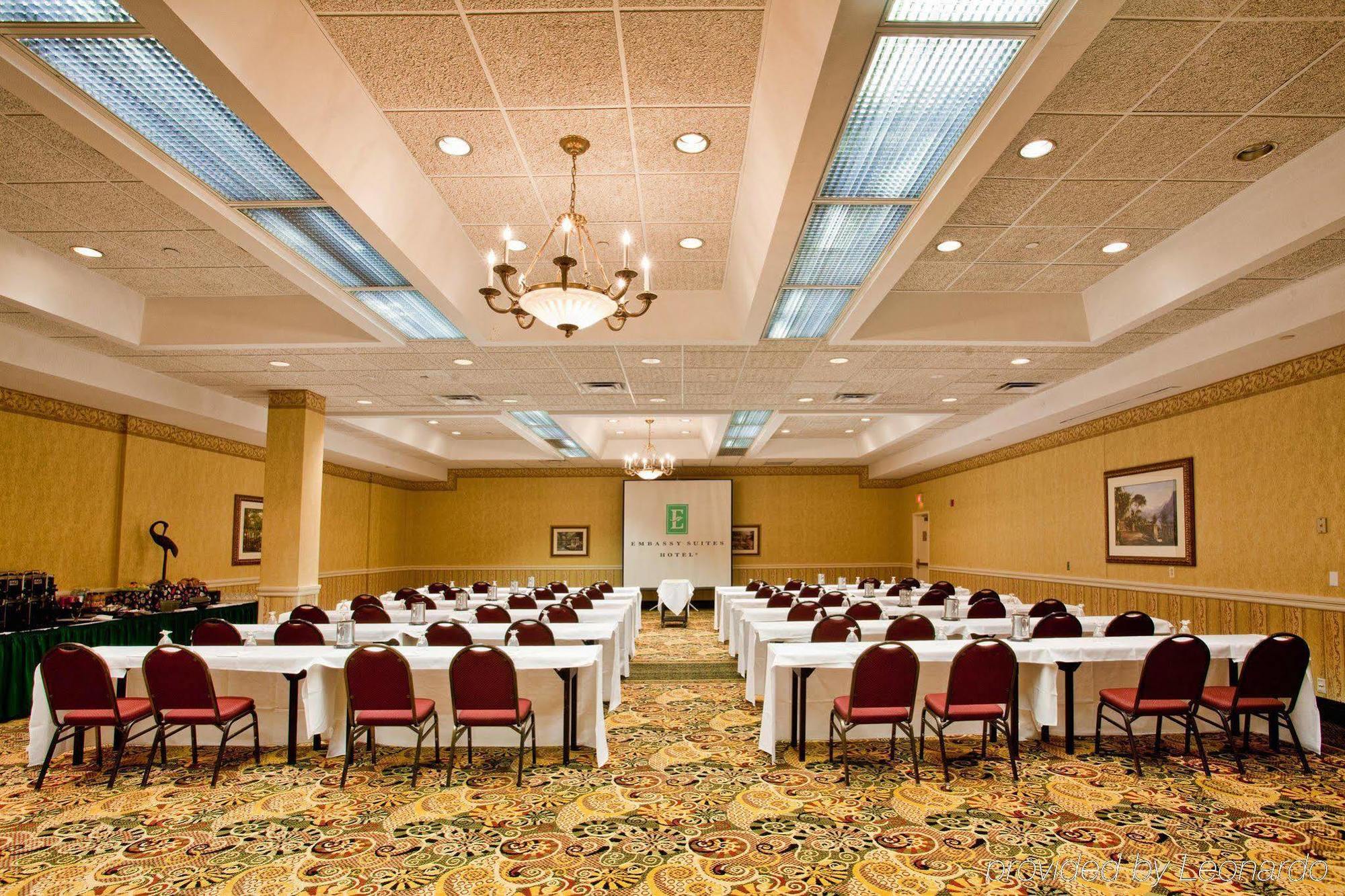 Embassy Suites By Hilton Detroit - Livonia/Novi Eksteriør billede