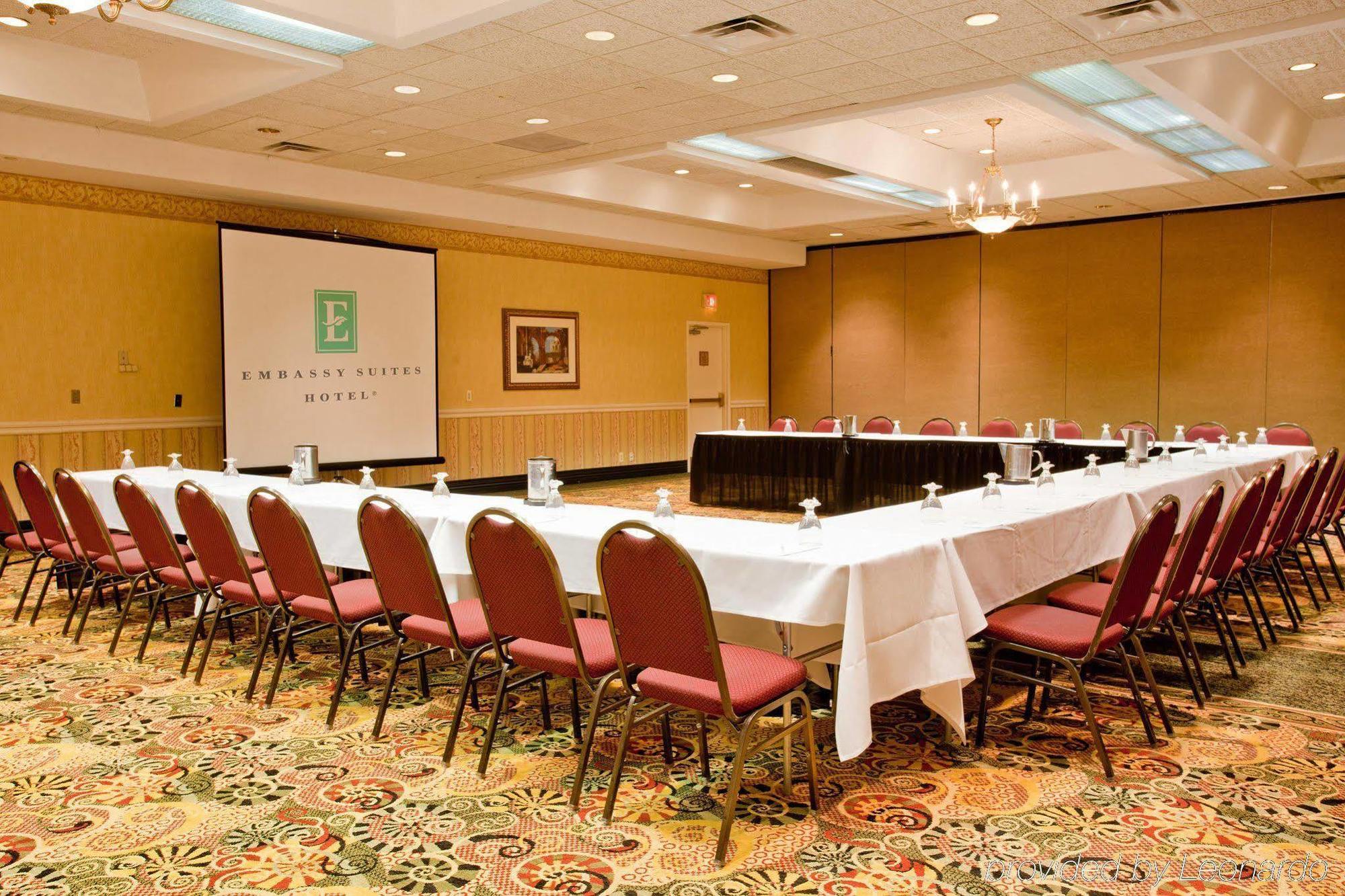 Embassy Suites By Hilton Detroit - Livonia/Novi Eksteriør billede